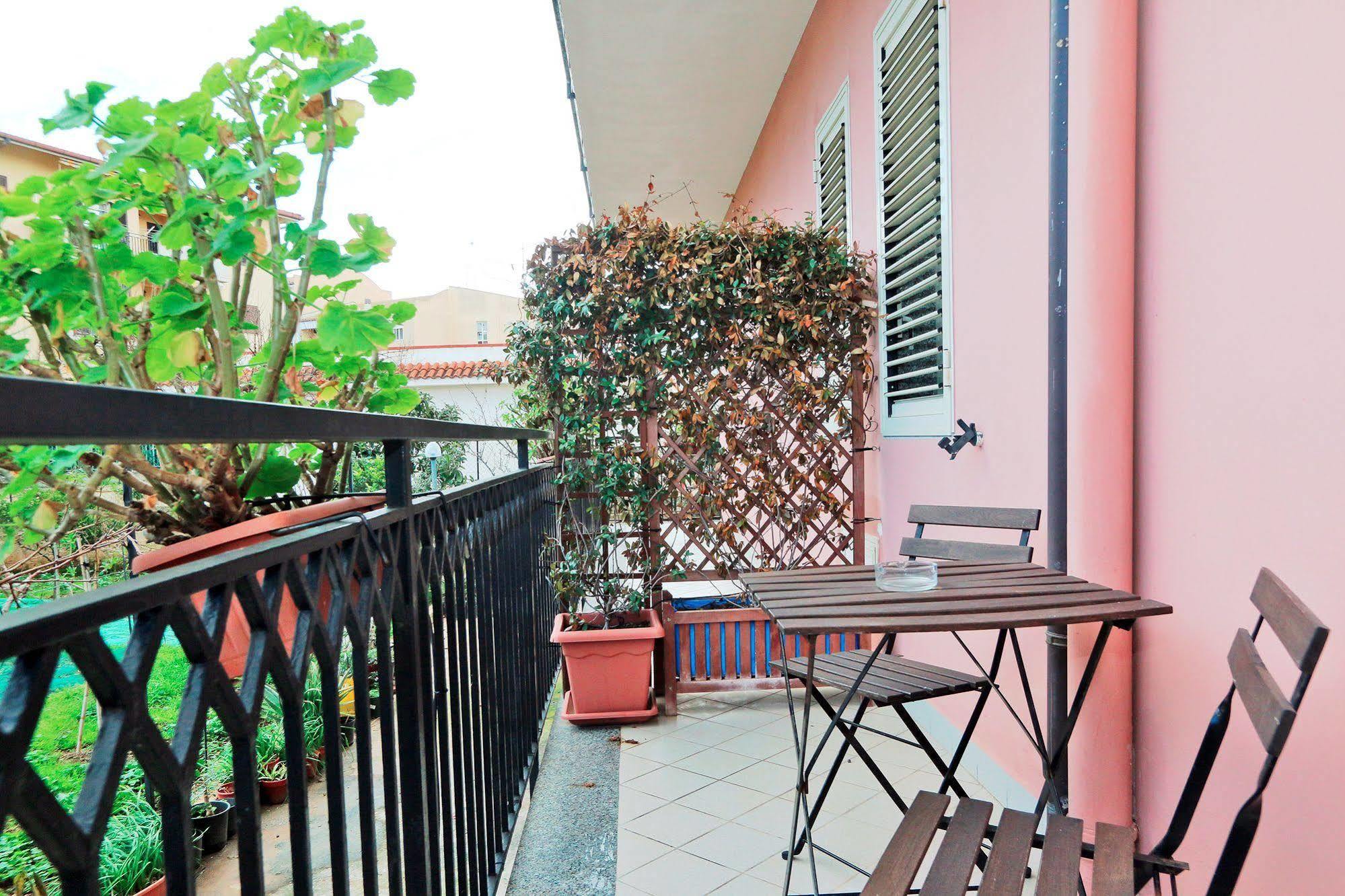 Kosmos Bed & Breakfast Syracuse Luaran gambar
